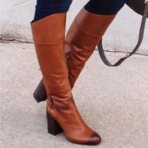 Vince Camuto knee high boots! EUC size 7.5
